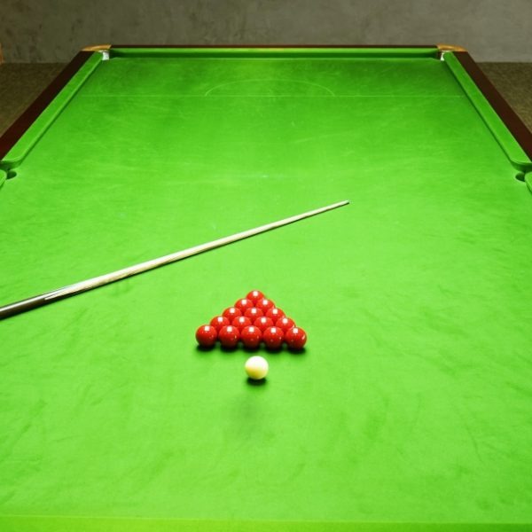 Billiards, Snooker, Pool & 9 Ball Games in Small & English Table