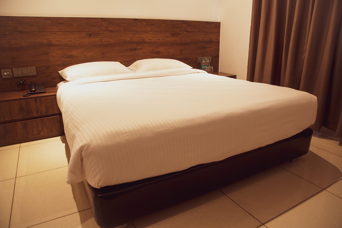 Queen Size Room in Kings Club